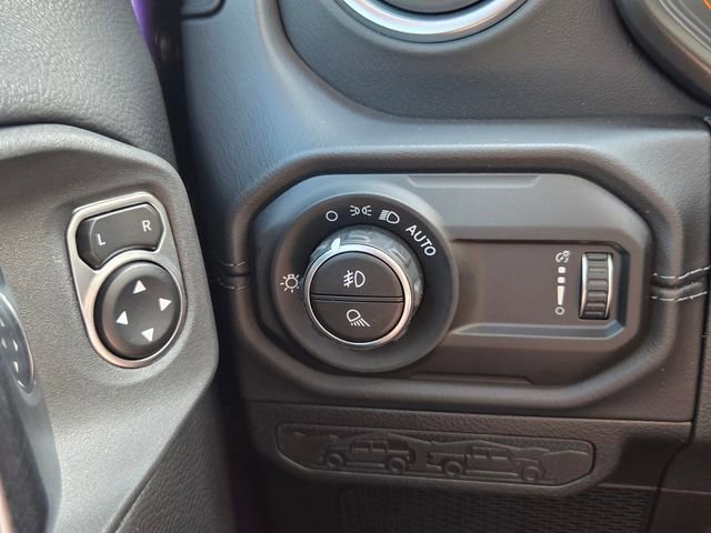 Used 2026 Jeep Gladiator Sport AWD/4WD image 23