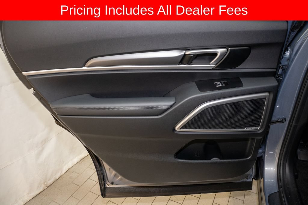 Used 2022 Kia Telluride S FWD image 11