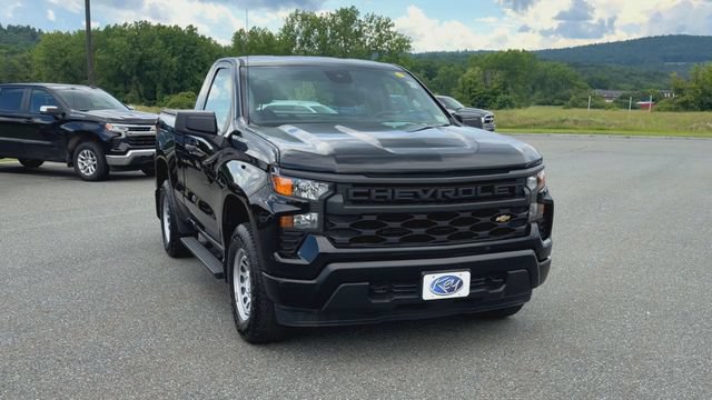 Used 2023 Chevrolet Silverado 1500 W/T w/ Trailering Package AWD/4WD image 3
