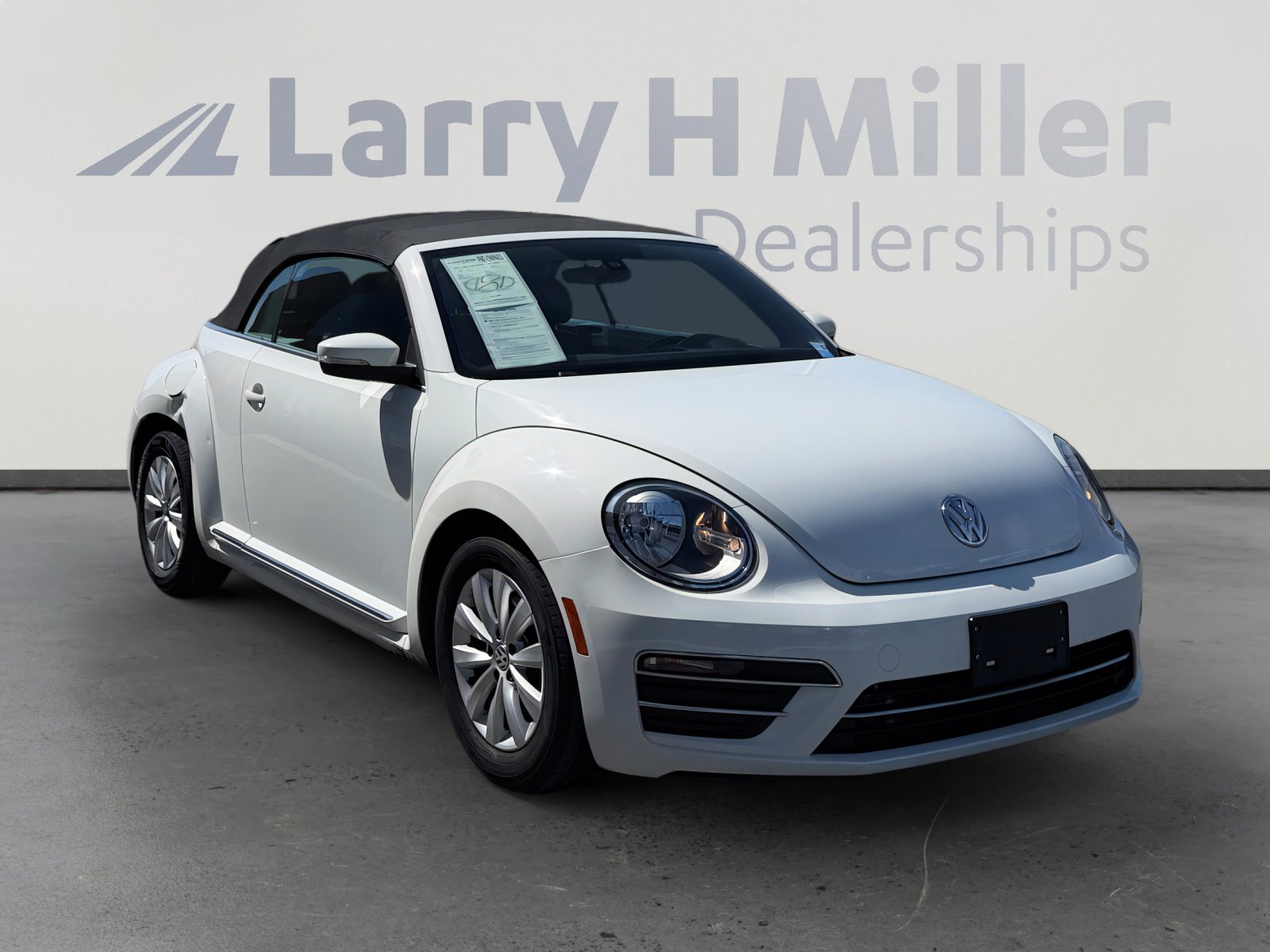 Used 2017 Volkswagen Beetle 1.8T S image 5
