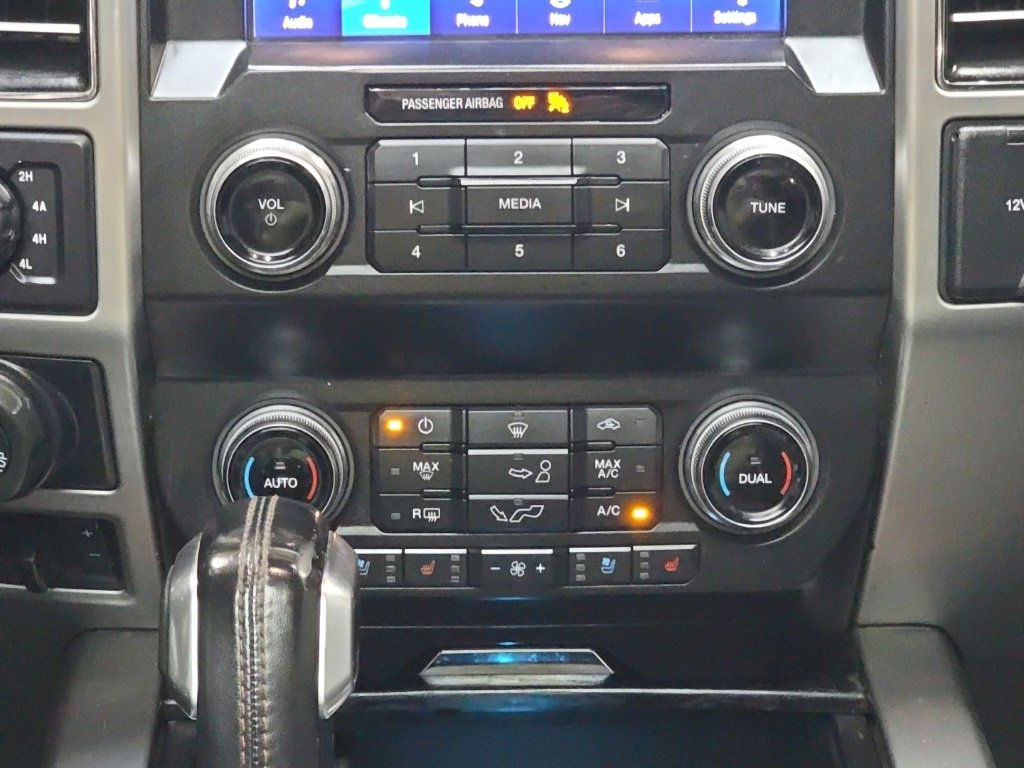 Used 2020 Ford F150 Platinum w/ Equipment Group 701A Luxury image 23