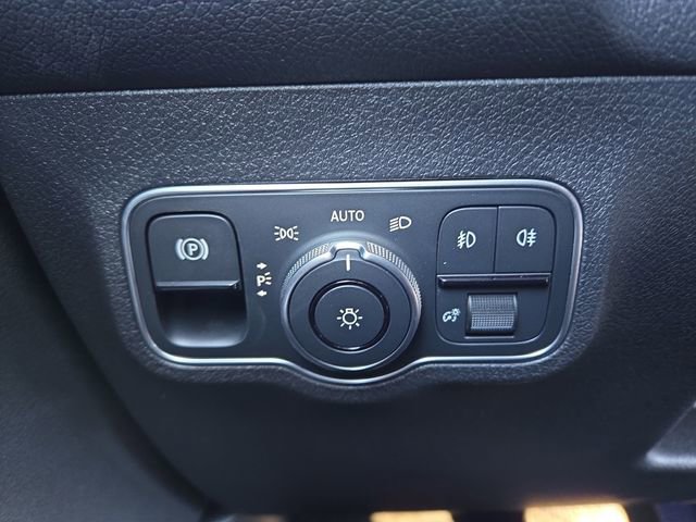 New 2026 Mercedes-Benz GLB 250 4MATIC image 19