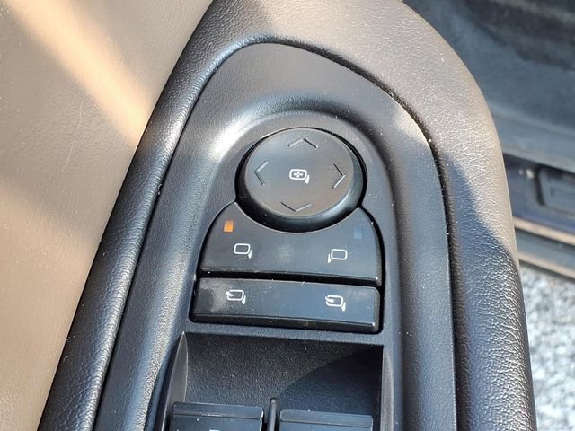 Used 2016 GMC Acadia SLT w/ Technology Package image 16