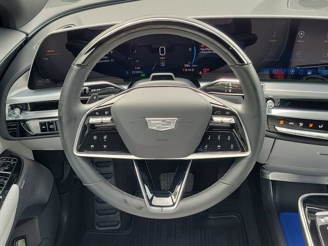 Certified 2024 Cadillac Lyriq Luxury AWD/4WD image 10