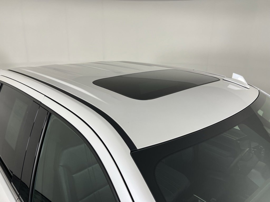 Used 2025 Chevrolet Silverado 1500 High Country w/ Technology Package image 12