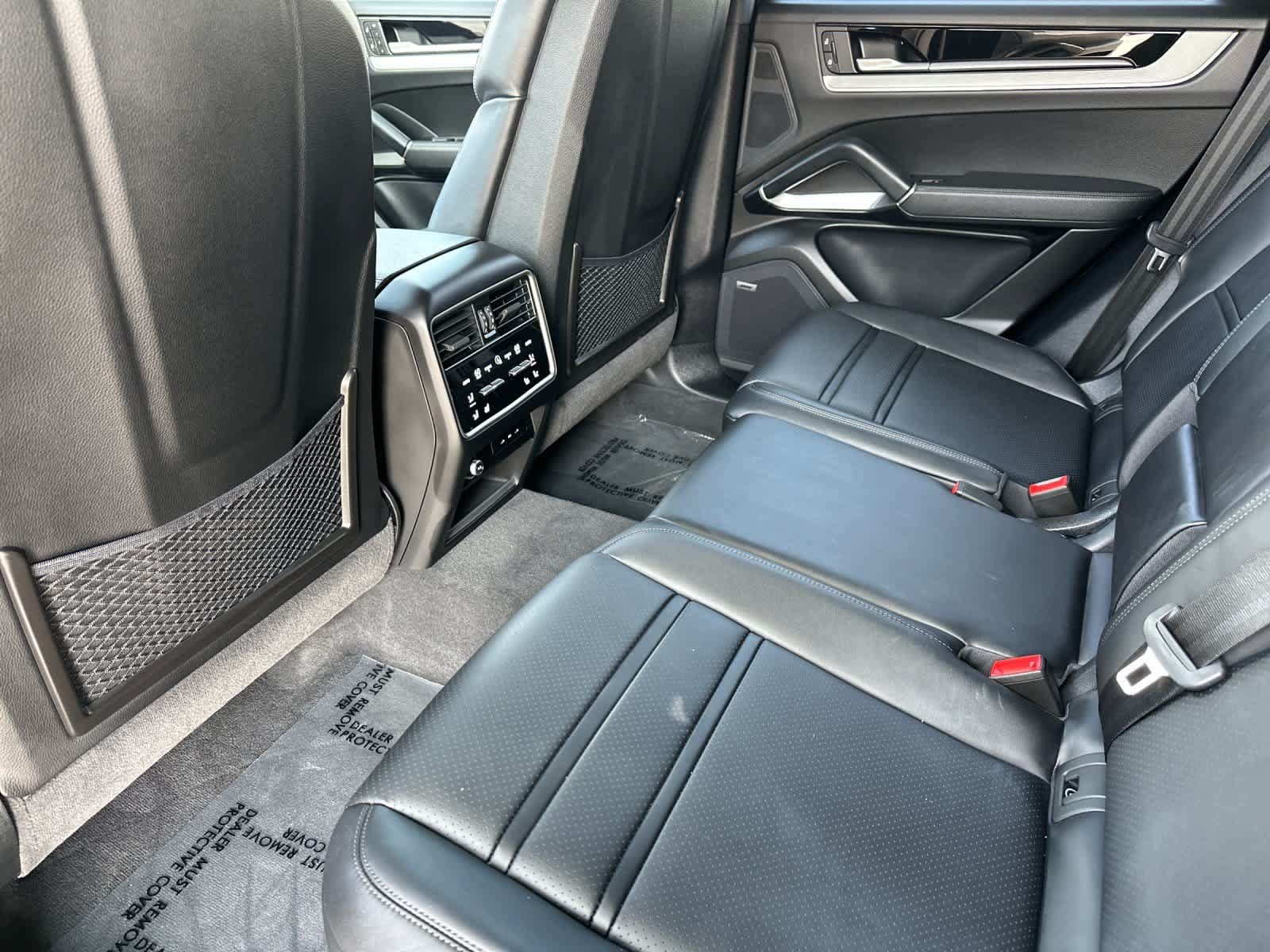 New 2025 Porsche Cayenne S AWD/4WD image 13