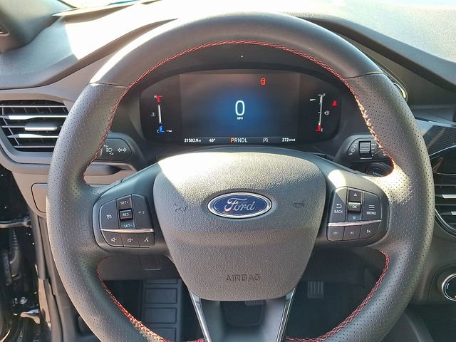 Used 2025 Ford Escape ST-Line image 18