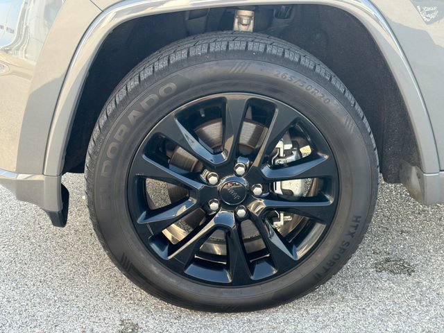 Used 2021 Jeep Grand Cherokee Laredo X AWD/4WD image 39
