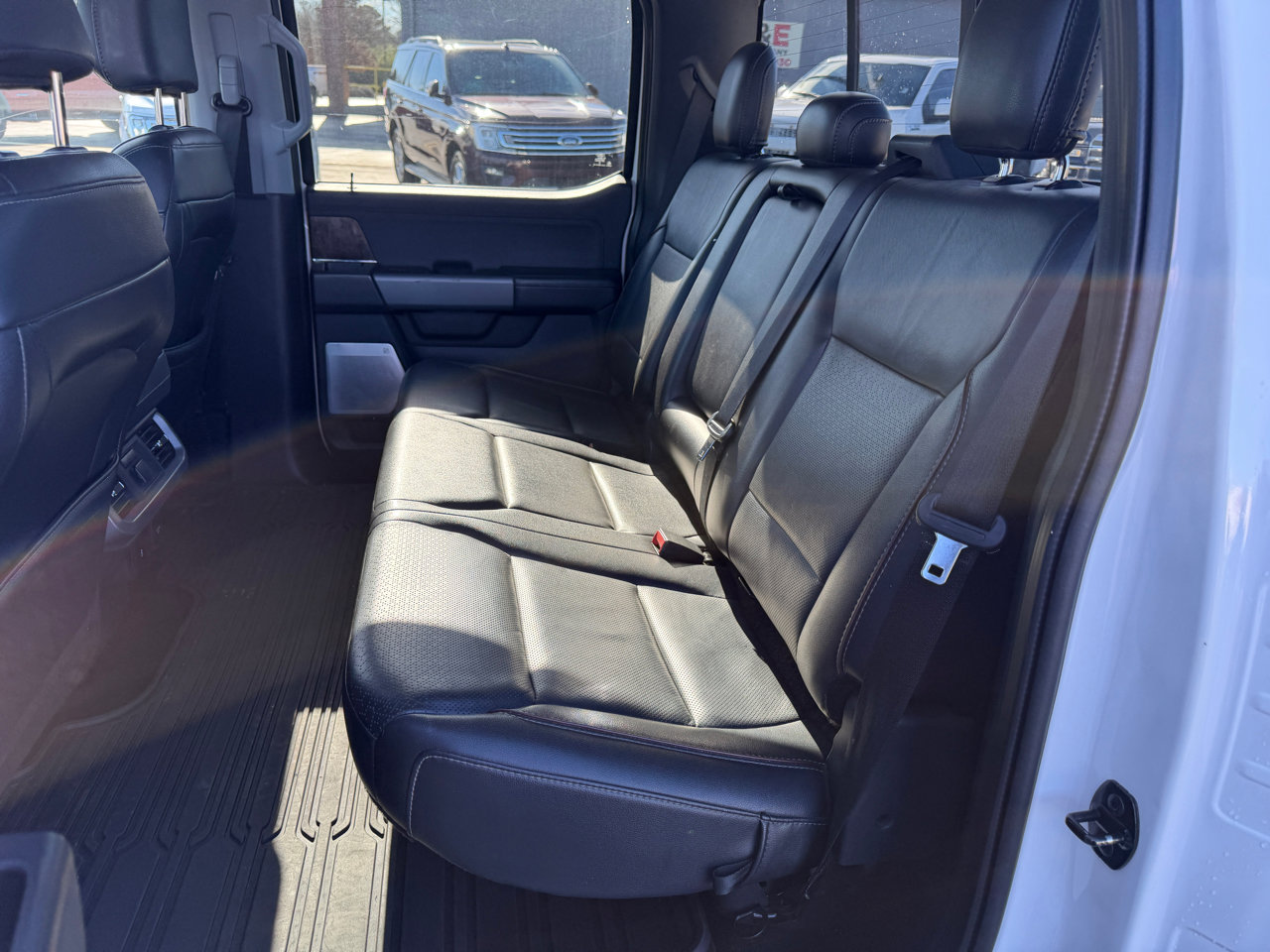 Used 2021 Ford F150 Lariat w/ Equipment Group 502A High image 6