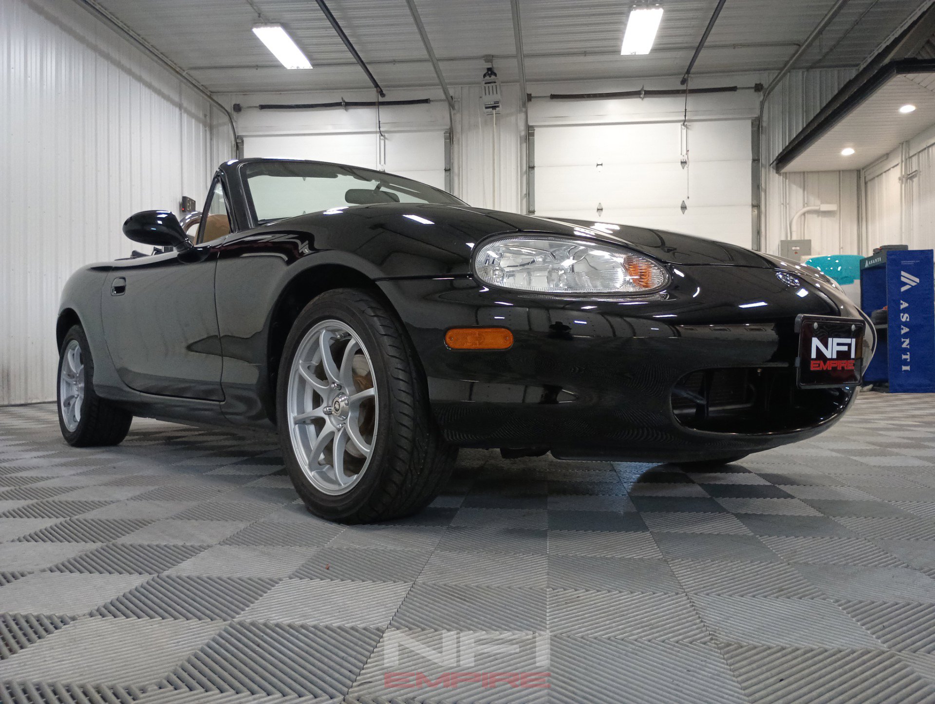 Used 1999 MAZDA MX-5 Miata RWD image 24