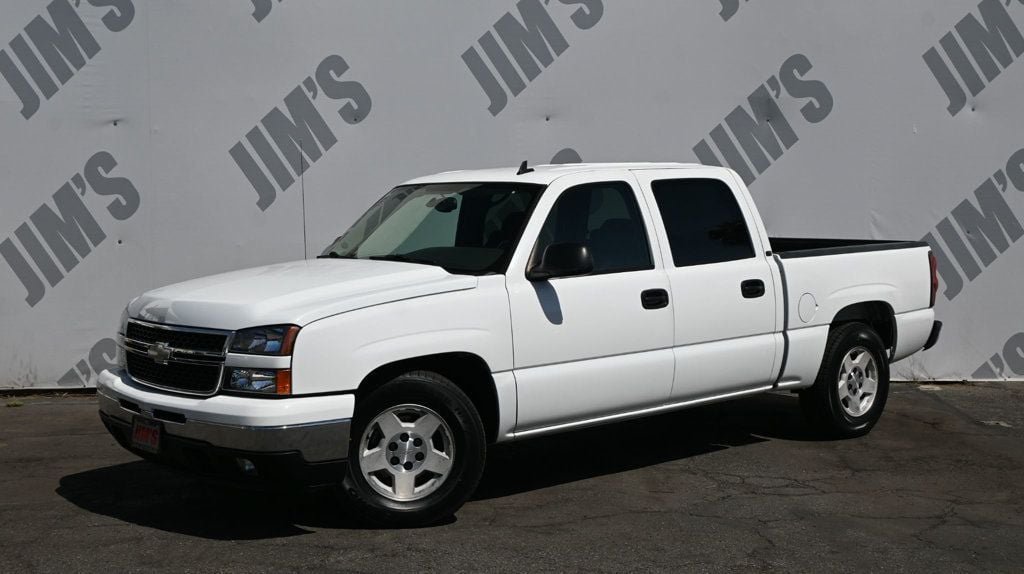 Used 2006 Chevrolet Silverado 1500 LT w/ Onstar Plus Package RWD image 1