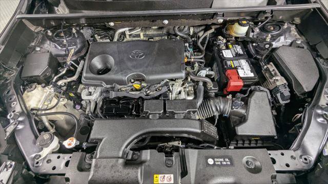 Used 2020 Toyota RAV4 XLE Premium image 27