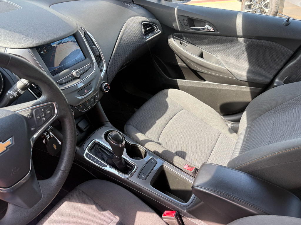 Used 2019 Chevrolet Cruze LS w/ LS Convenience Package FWD image 16