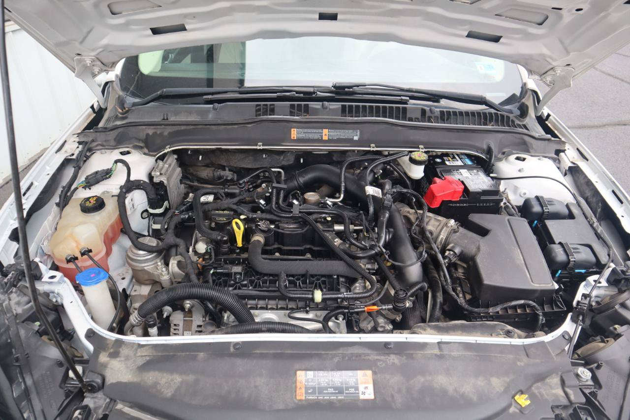 Used 2019 Ford Fusion SE w/ Equipment Group 151A FWD image 37