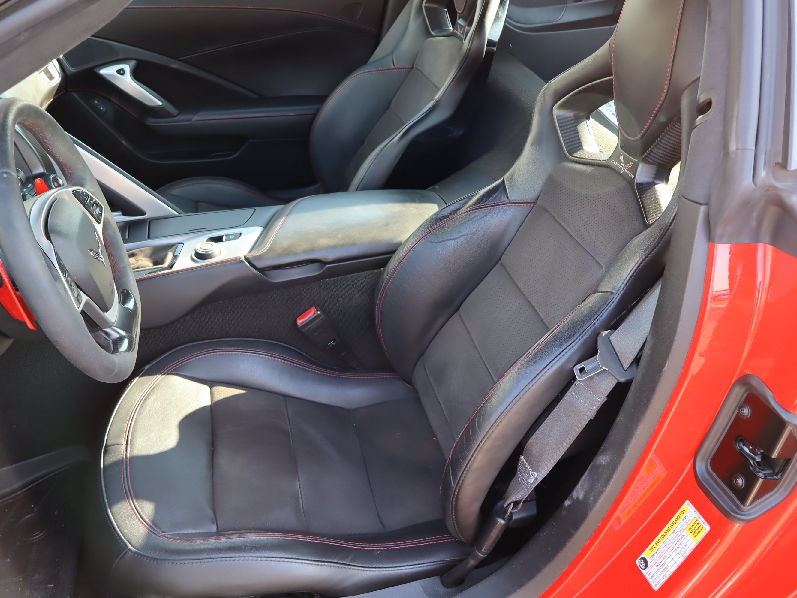 Used 2017 Chevrolet Corvette Stingray Coupe RWD image 14