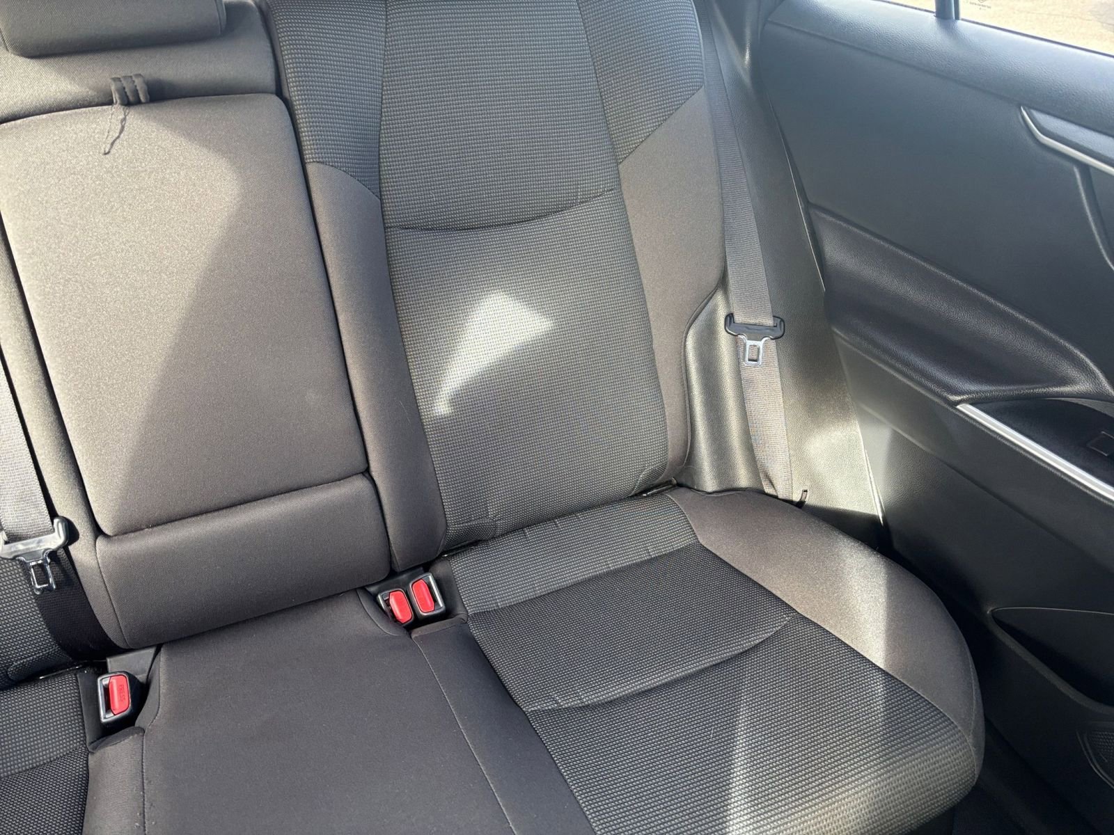 Used 2025 Toyota RAV4 LE image 33