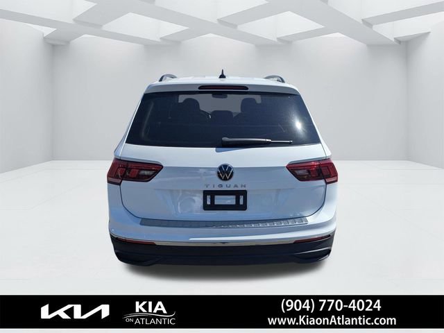 Used 2023 Volkswagen Tiguan S FWD image 4