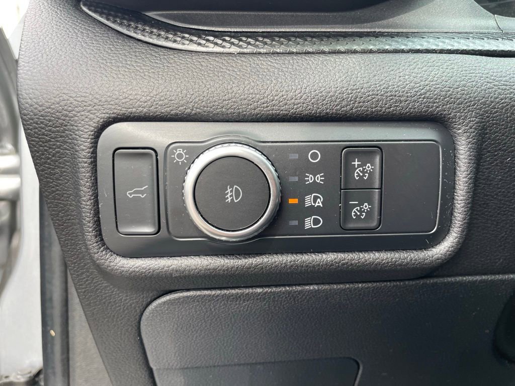 Used 2022 Ford Explorer ST-Line w/ Class IV Trailer Tow Package AWD/4WD image 13