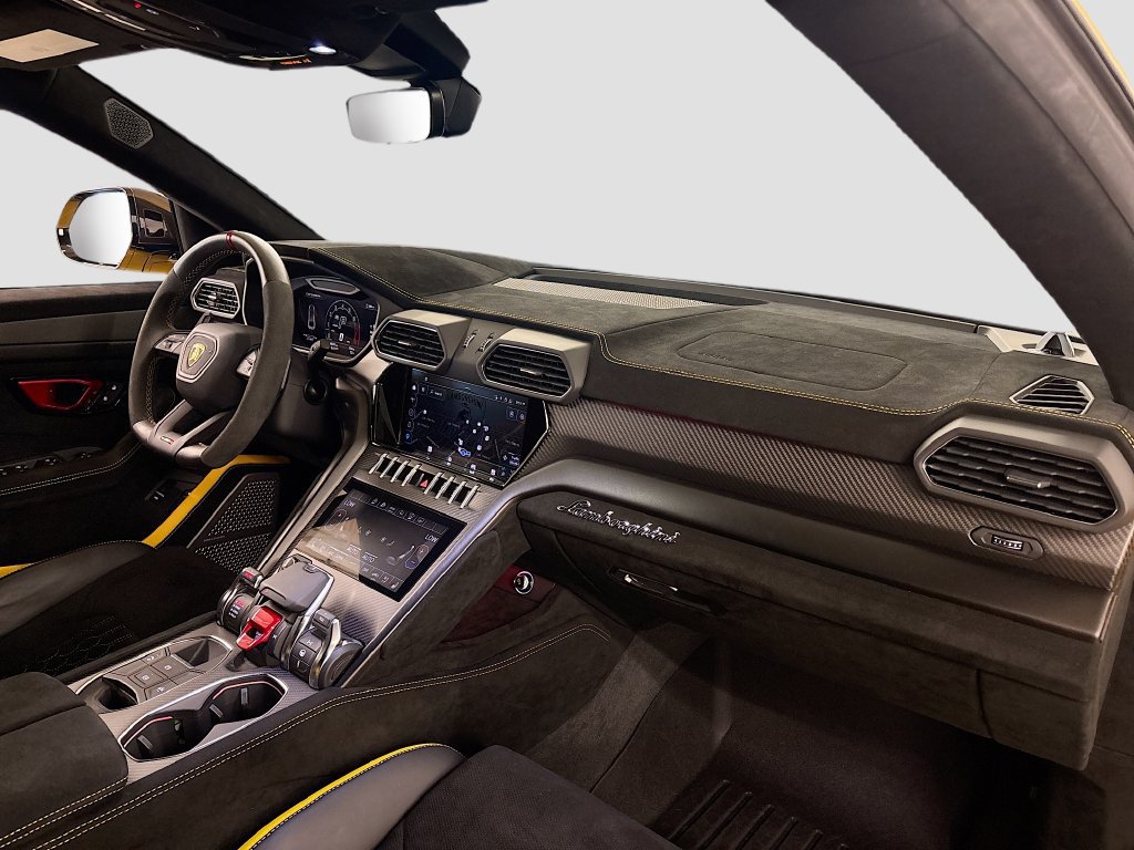 Used 2024 Lamborghini Urus Performante AWD/4WD image 14