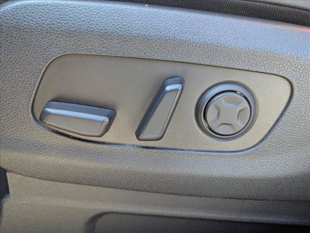 Used 2024 Kia Carnival SX FWD image 11