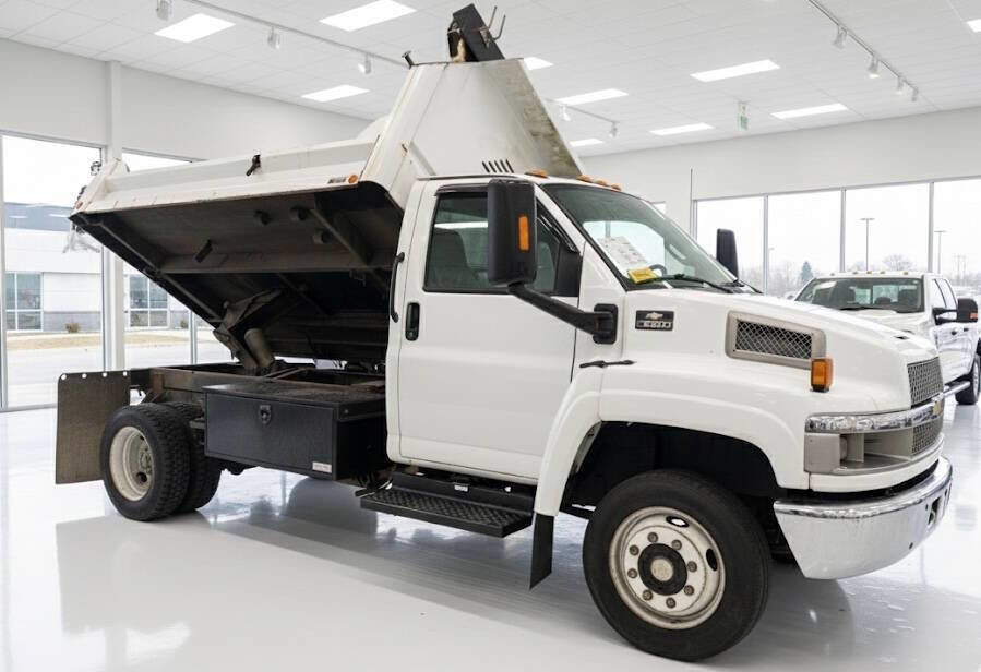 Used 2008 Chevrolet Kodiak C4500 2WD Regular Cab image 1