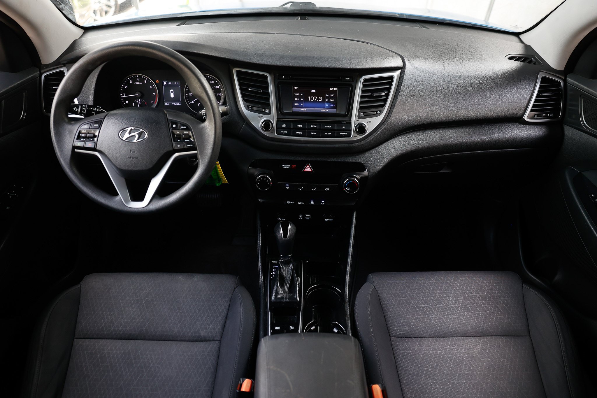 Used 2017 Hyundai Tucson SE w/ SE Popular Package 02 AWD/4WD image 2
