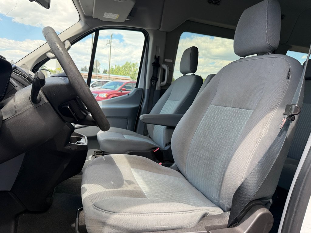 Used 2017 Ford Transit 150 XLT RWD image 18