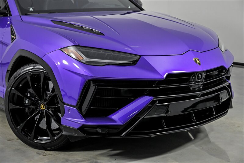 Used 2024 Lamborghini Urus S AWD/4WD image 2