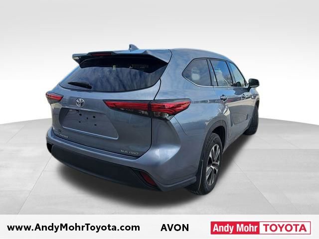 Used 2022 Toyota Highlander XLE image 6