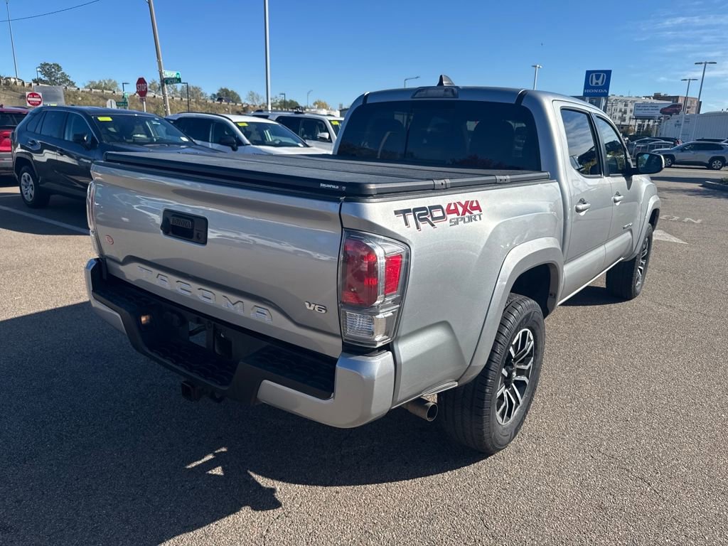 Used 2022 Toyota Tacoma TRD Sport image 8