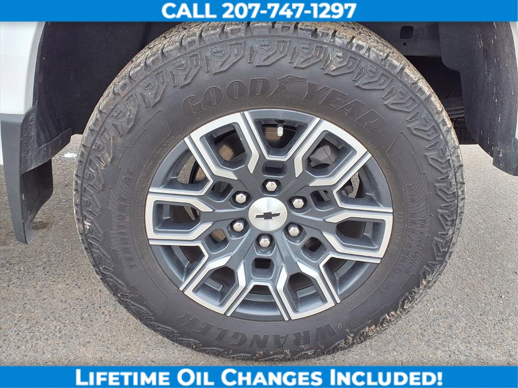 Used 2023 Chevrolet Colorado Z71 image 12