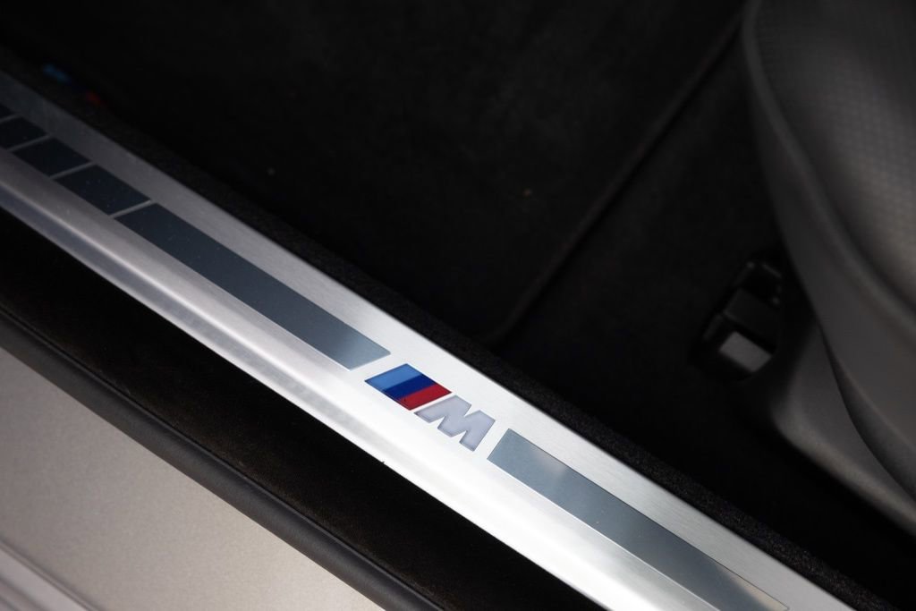 Used 2024 BMW 760i xDrive w/ Premium Package 2 image 22