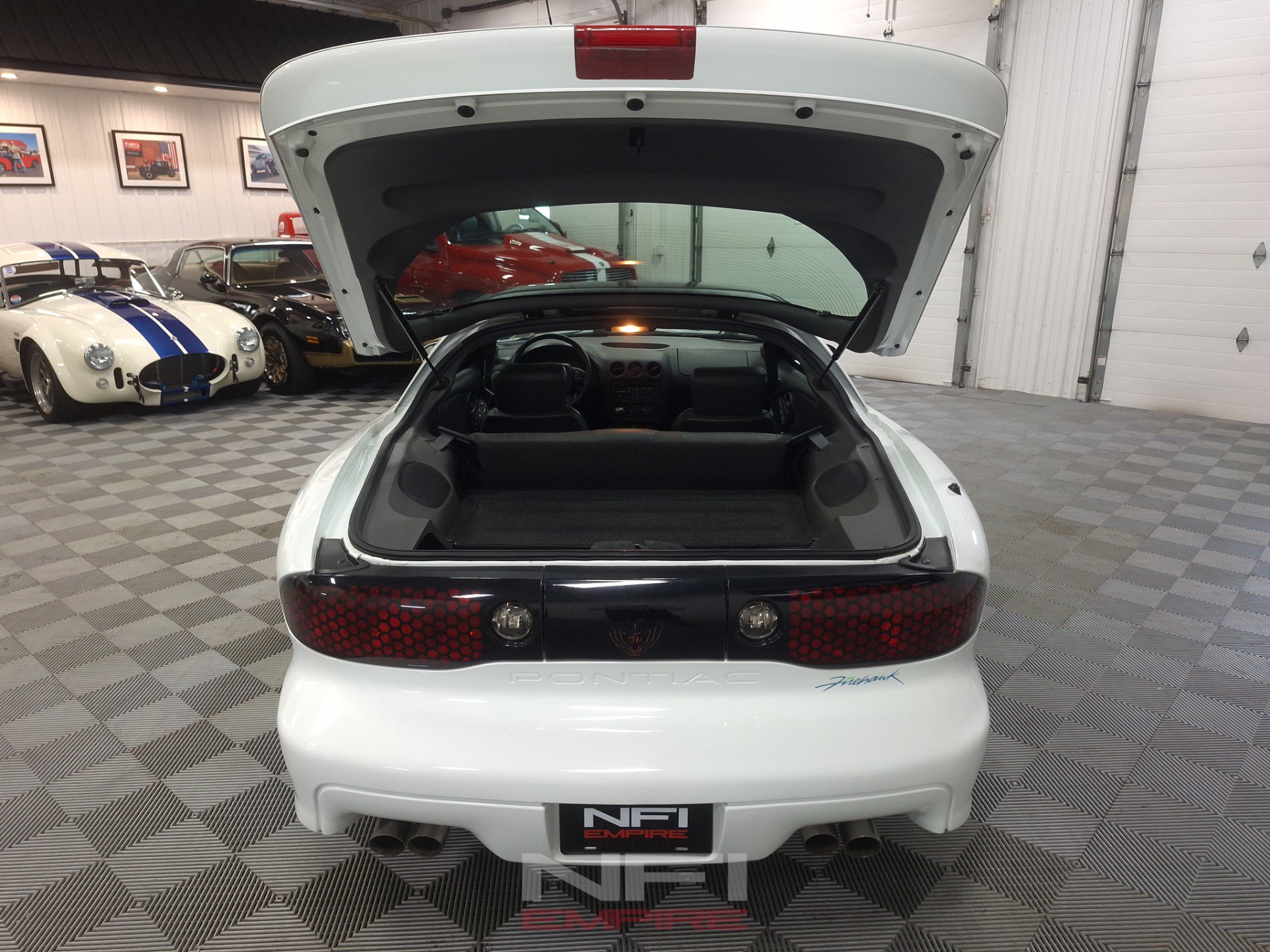 Used 1999 Pontiac Firebird Formula w/ SLP Firehawk Pkg RWD image 38