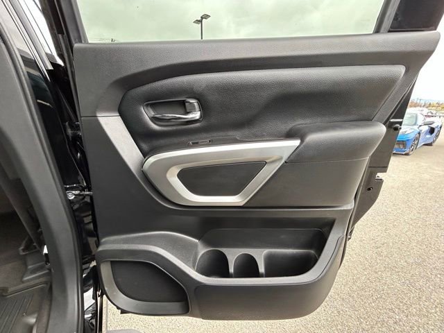 Used 2024 Nissan Titan SV w/ SV Convenience Package image 43