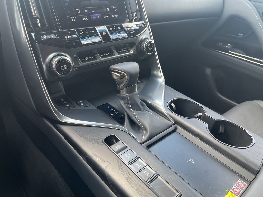 Used 2023 Lexus LX 600 4WD w/ Interior Upgrade Package image 12