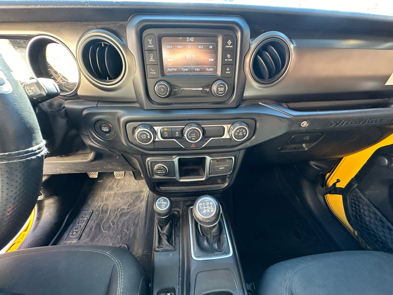 Used 2019 Jeep Wrangler Unlimited Sport AWD/4WD image 17
