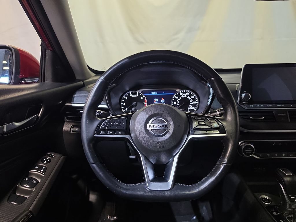 Used 2019 Nissan Altima 2.5 SV FWD image 11