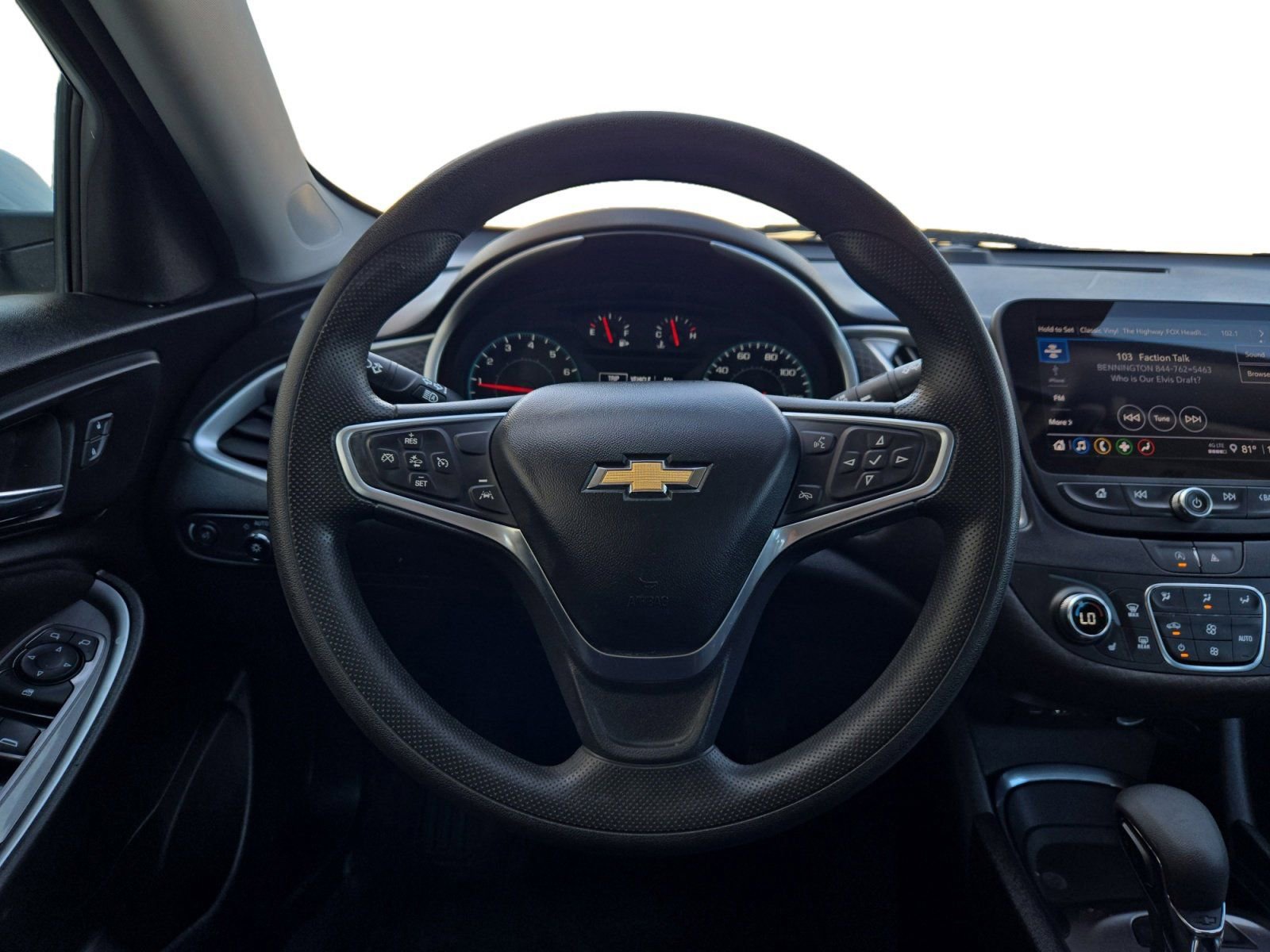 Used 2023 Chevrolet Malibu LT w/ Driver Confidence Package image 12