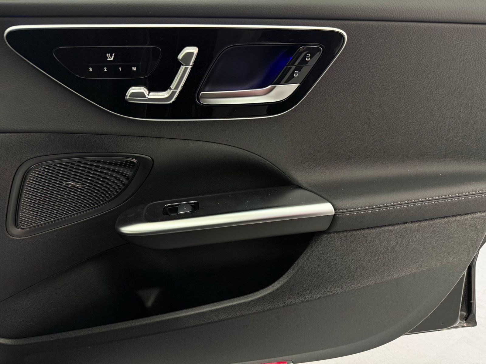 New 2026 Mercedes-Benz C 300 4MATIC Sedan image 27