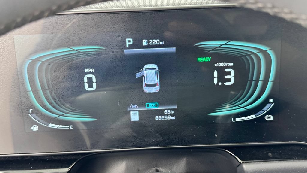 Used 2024 Kia Niro EX FWD image 20