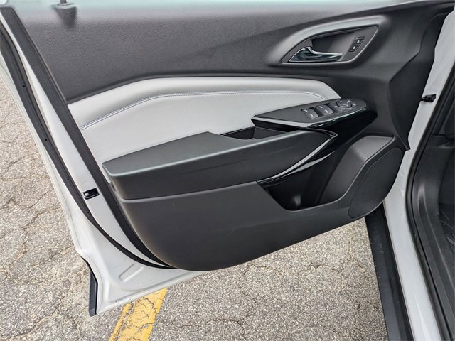 New 2026 Chevrolet Trax LT w/ Sunroof Package image 8