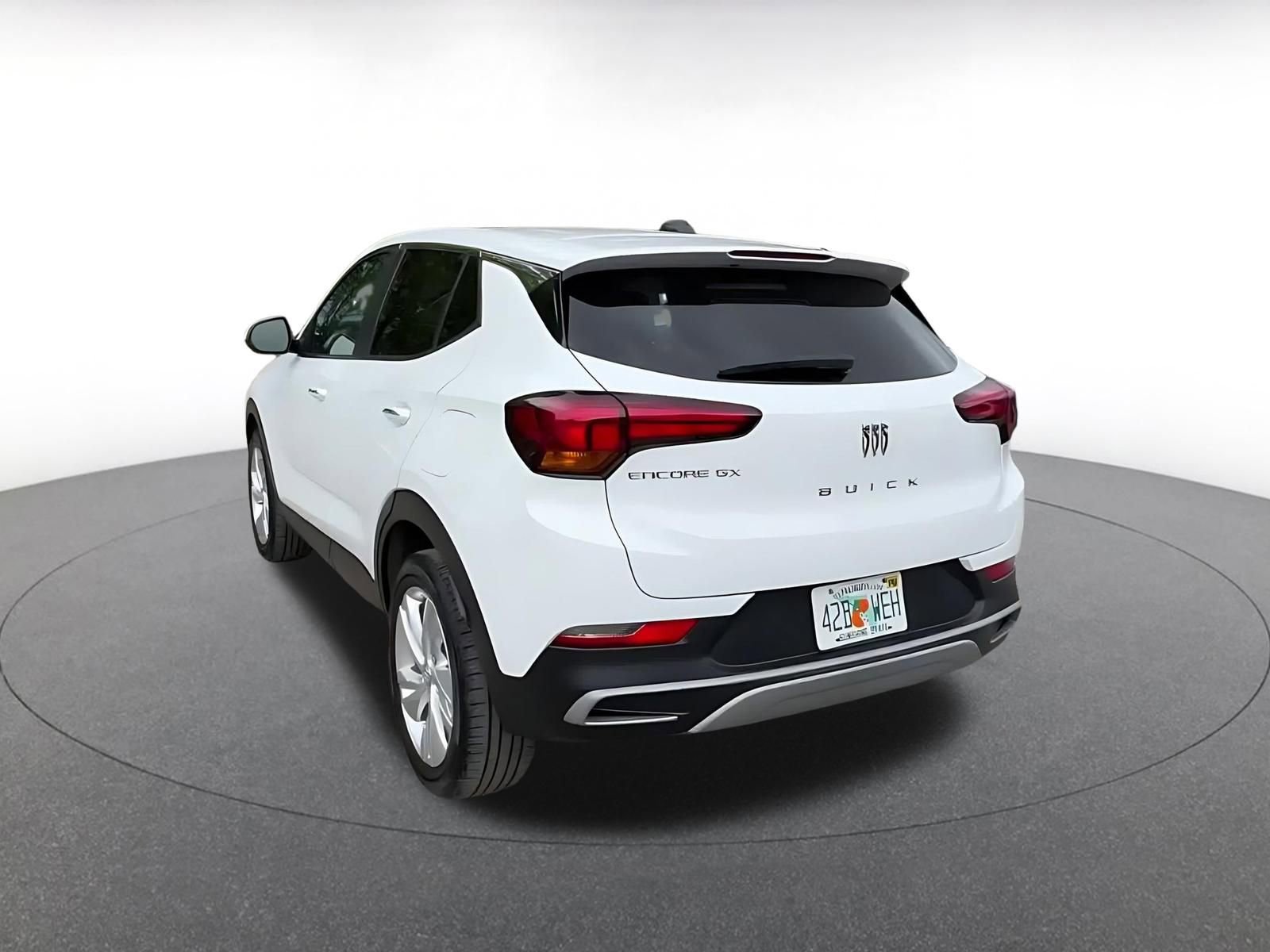 Used 2025 Buick Encore GX Preferred FWD image 11