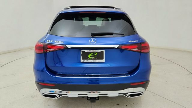 Used 2025 Mercedes-Benz GLC 350e 4MATIC image 5