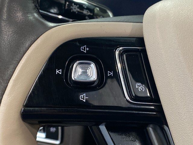 Used 2022 Lincoln Corsair Reserve w/ Equipment Group 201A AWD/4WD image 19