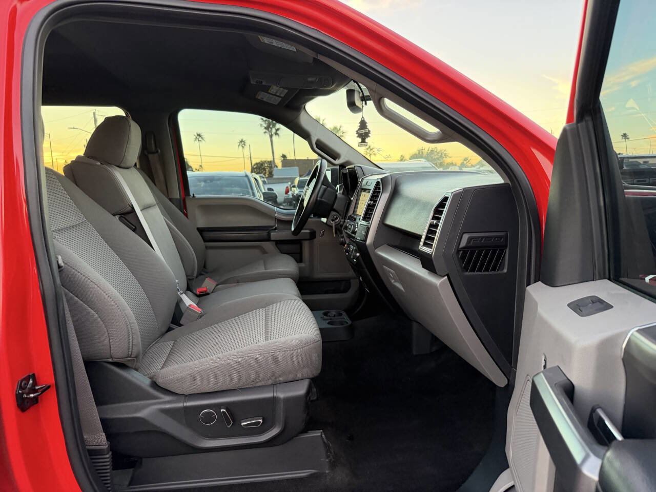 Used 2018 Ford F150 XLT w/ Equipment Group 302A Luxury image 29