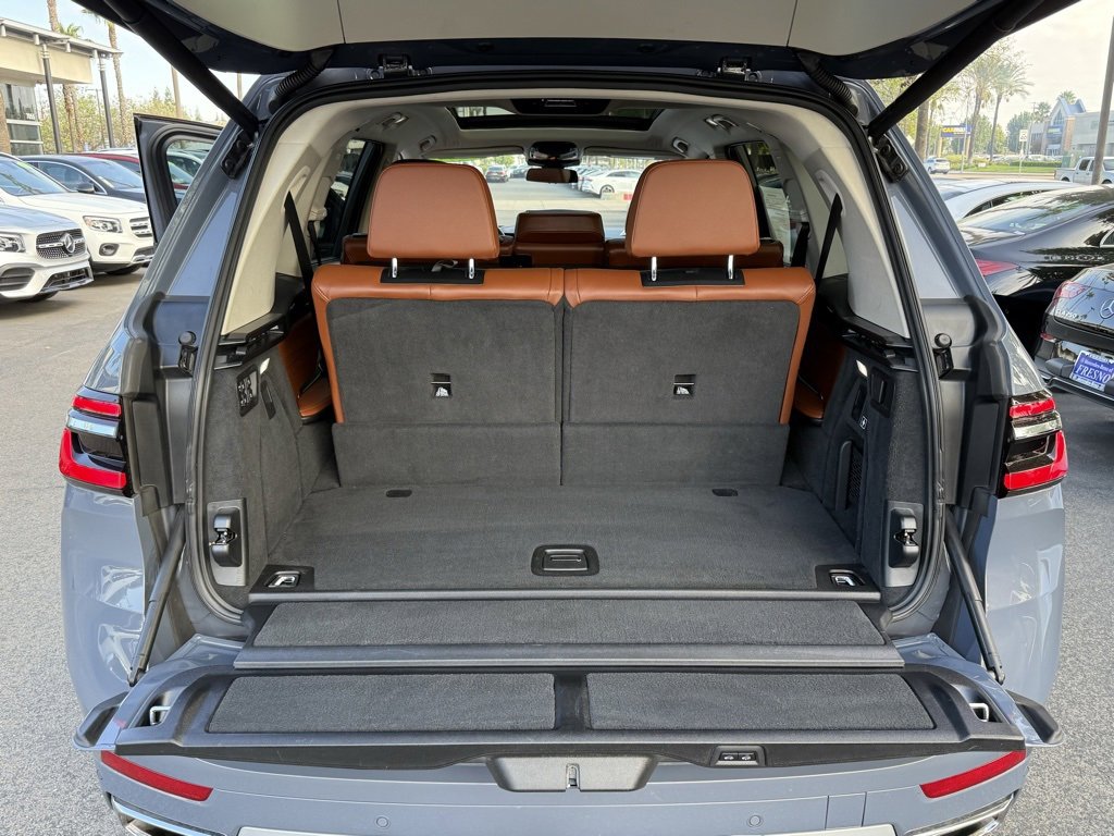 Used 2023 BMW X7 xDrive40i w/ Premium Package image 19