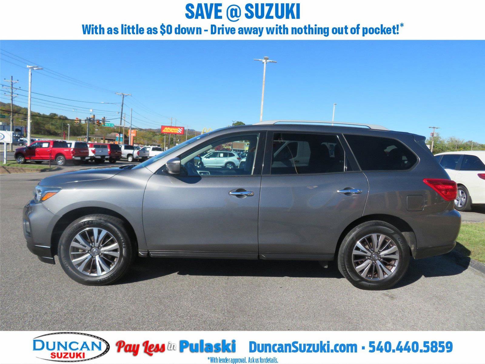 Used 2019 Nissan Pathfinder SV image 6