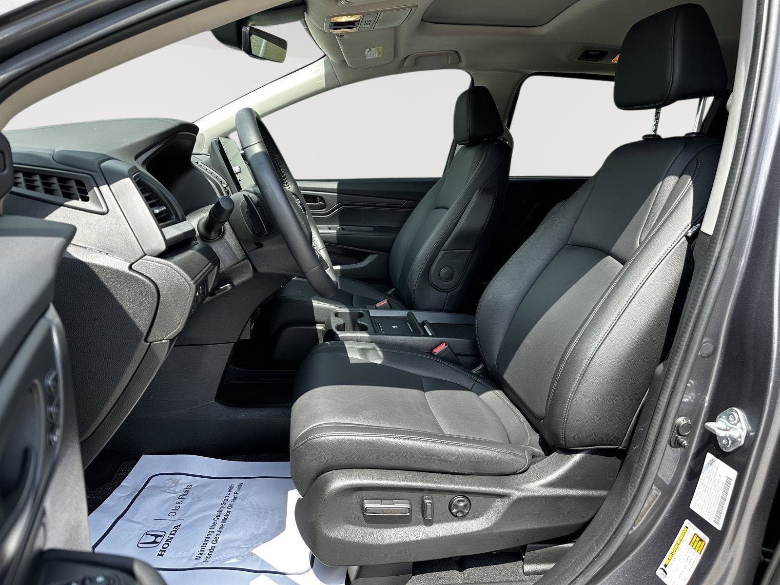 Certified 2025 Honda Odyssey EX-L image 7
