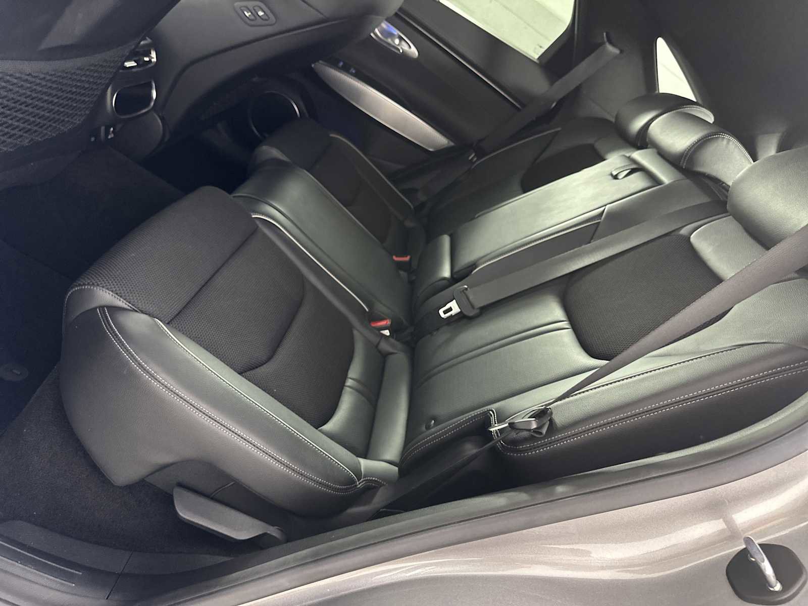 Used 2022 Genesis GV70 2.5T w/ Sport Prestige Package image 24