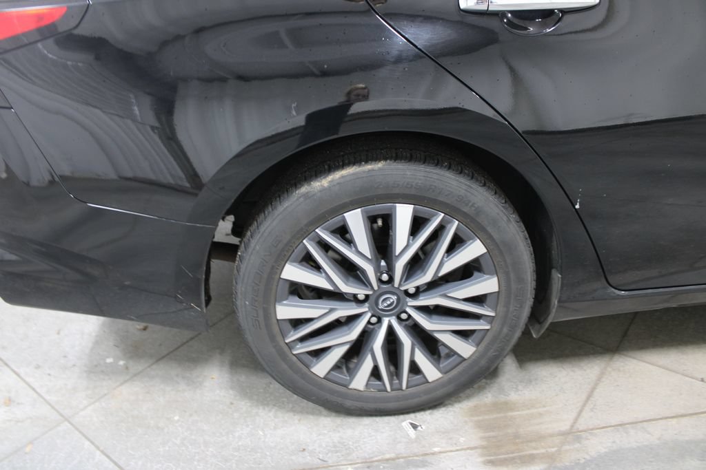 Used 2023 Nissan Altima 2.5 SV FWD image 34